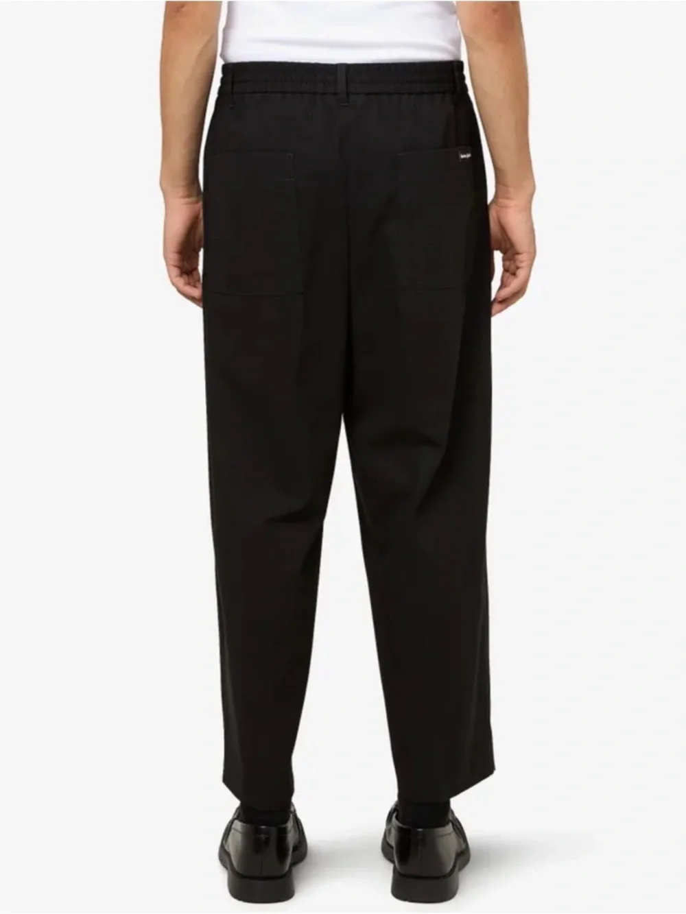 NWOT MAISON KITSUNE Men’s Cropped pleated black trousers. Size 44